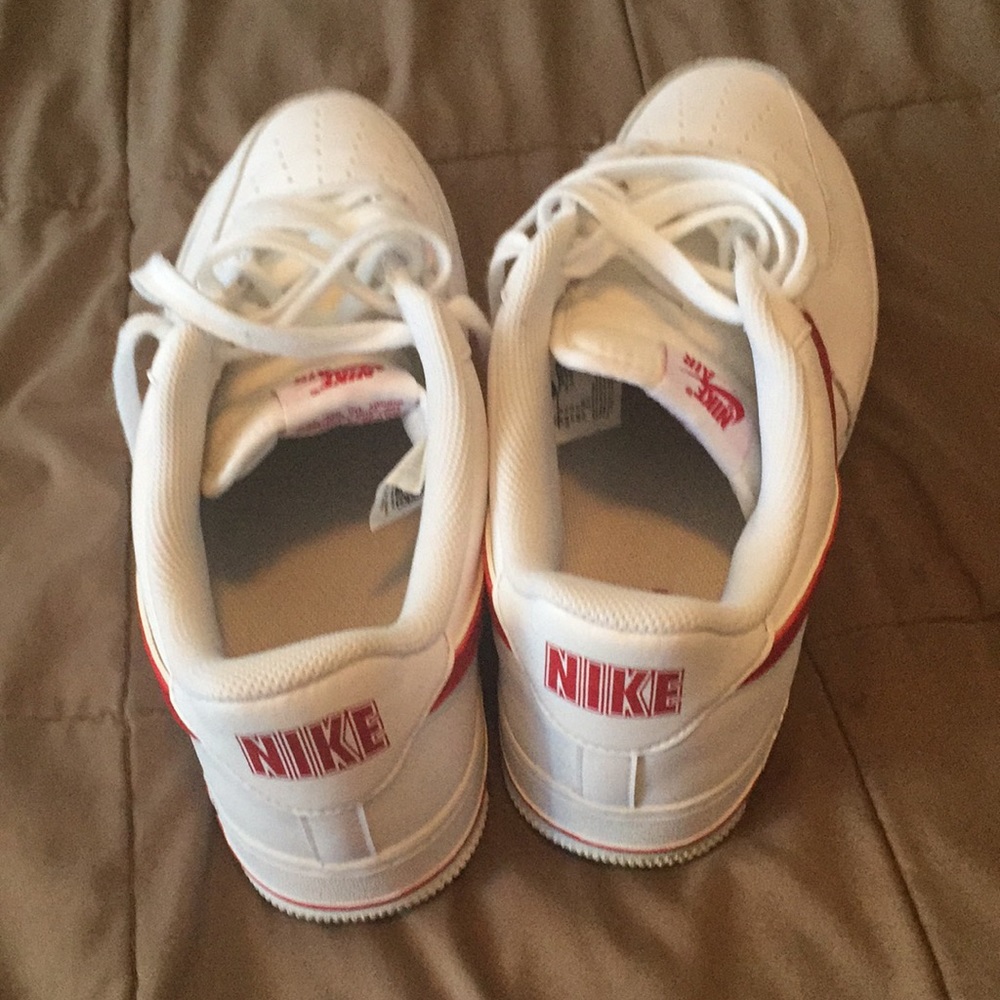 Shoes - Picture 8 of 9
